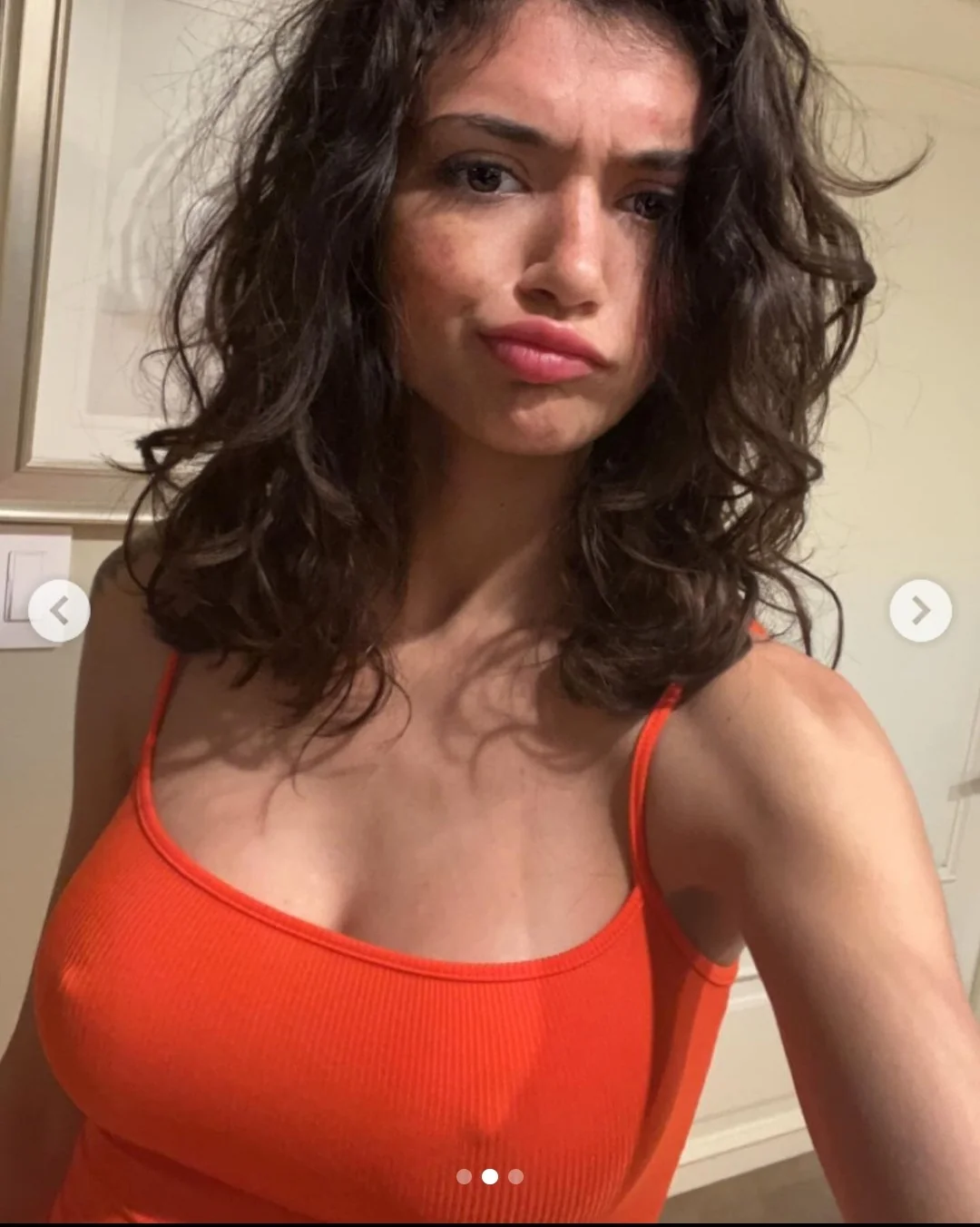 AmiraBrie - Foto 1